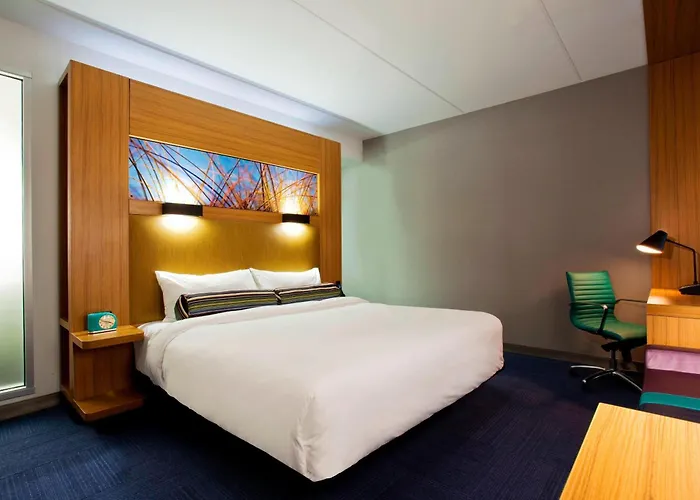 Aloft Jacksonville Tapestry Park