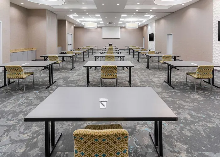 Aloft Jacksonville Tapestry Park