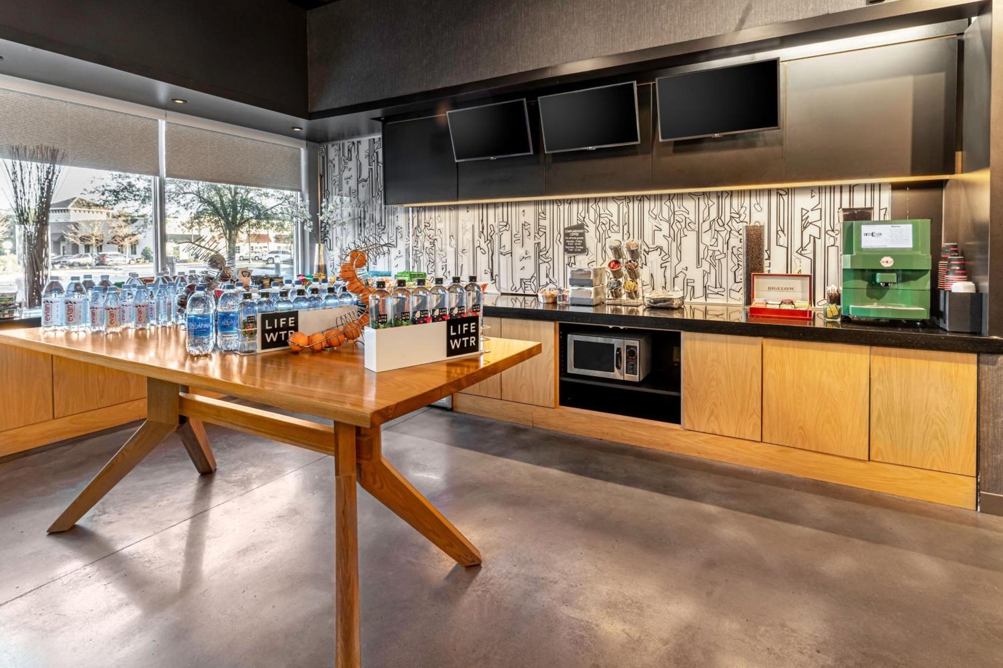 Aloft Tapestry Park Hotel Jacksonville