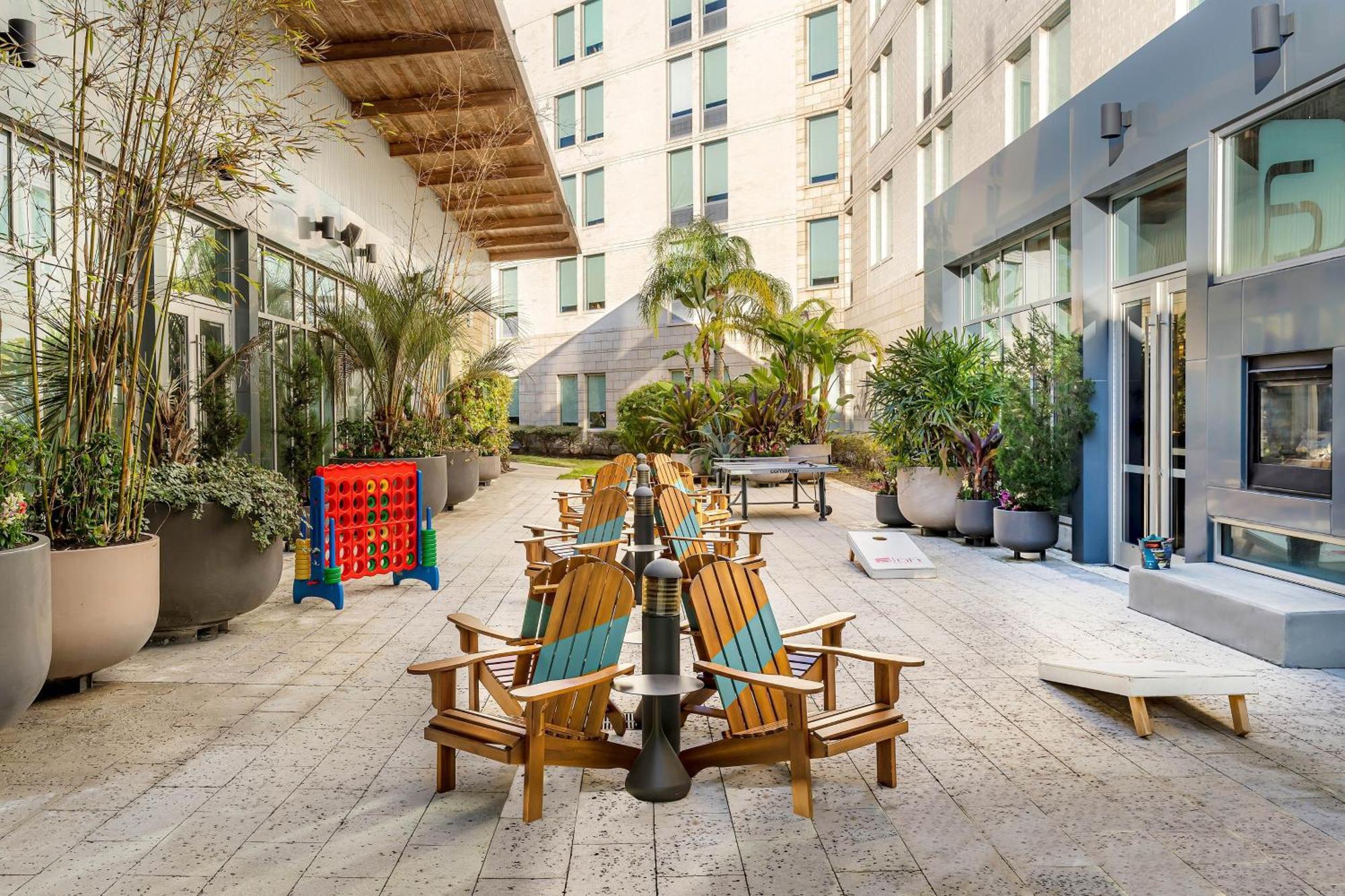 Aloft Tapestry Park Hotel Jacksonville