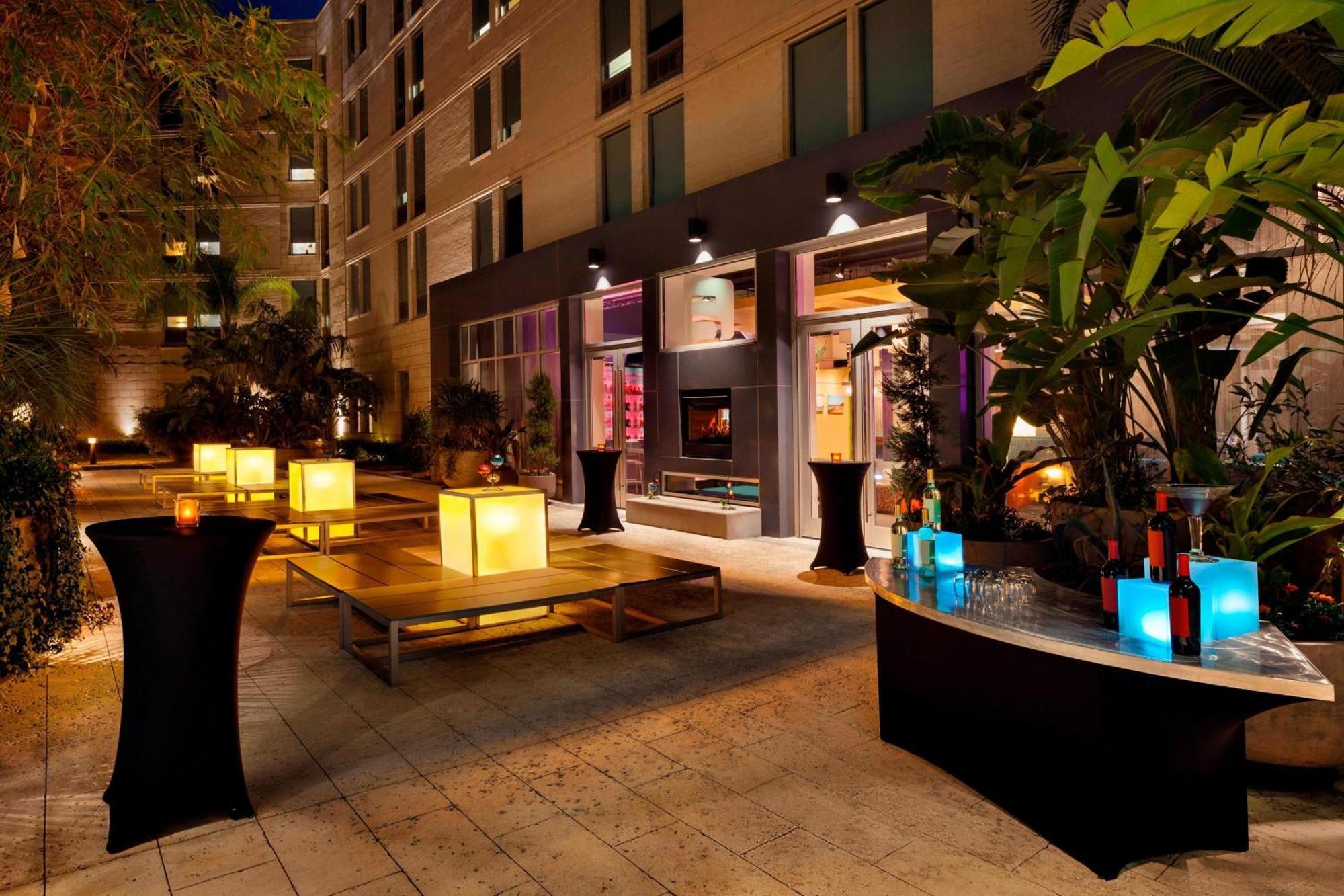 Aloft Tapestry Park Jacksonville